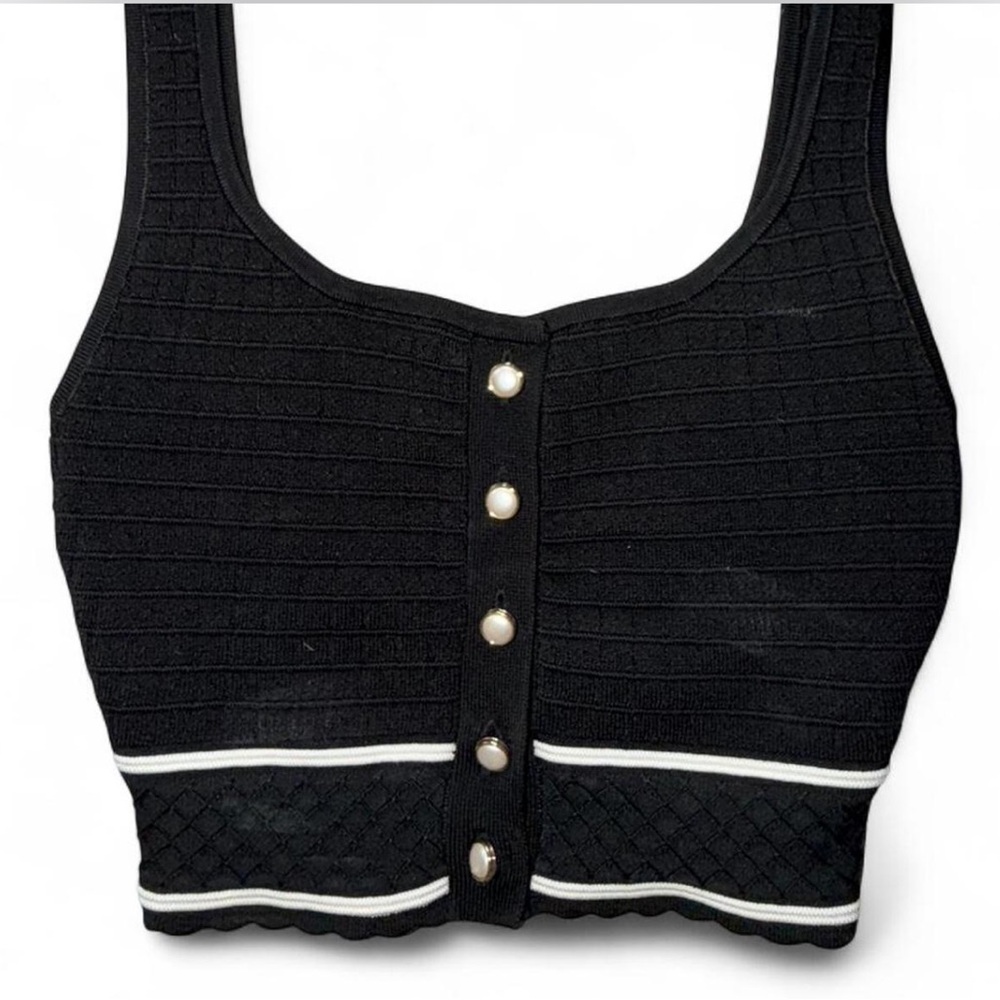 Aritzia sculpt knit crop top